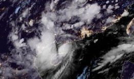 台风最新爆料视频,狂风暴雨肆虐，多地紧急应对