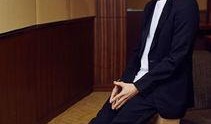 娱乐吃瓜君长腿男星是谁,娱乐吃瓜君曝光长腿男星，网友热议其帅气形象