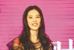 爆料刘亦菲曾轶可视频,娱乐圈再掀波澜
