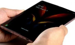 galaxyfold2最新爆料,折叠屏革命再升级，颠覆性设计即将揭晓